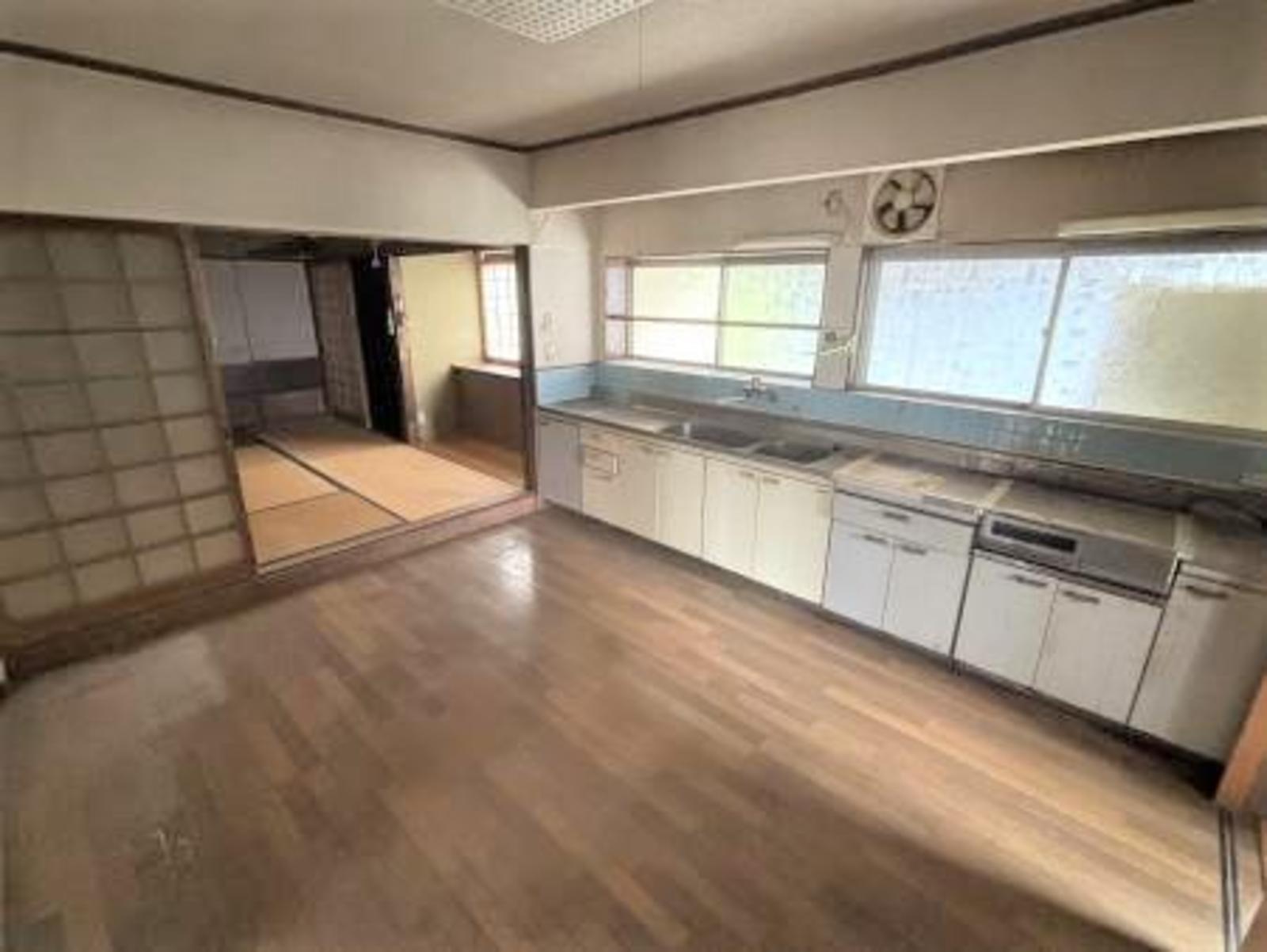 1960s wood house in Hyogo