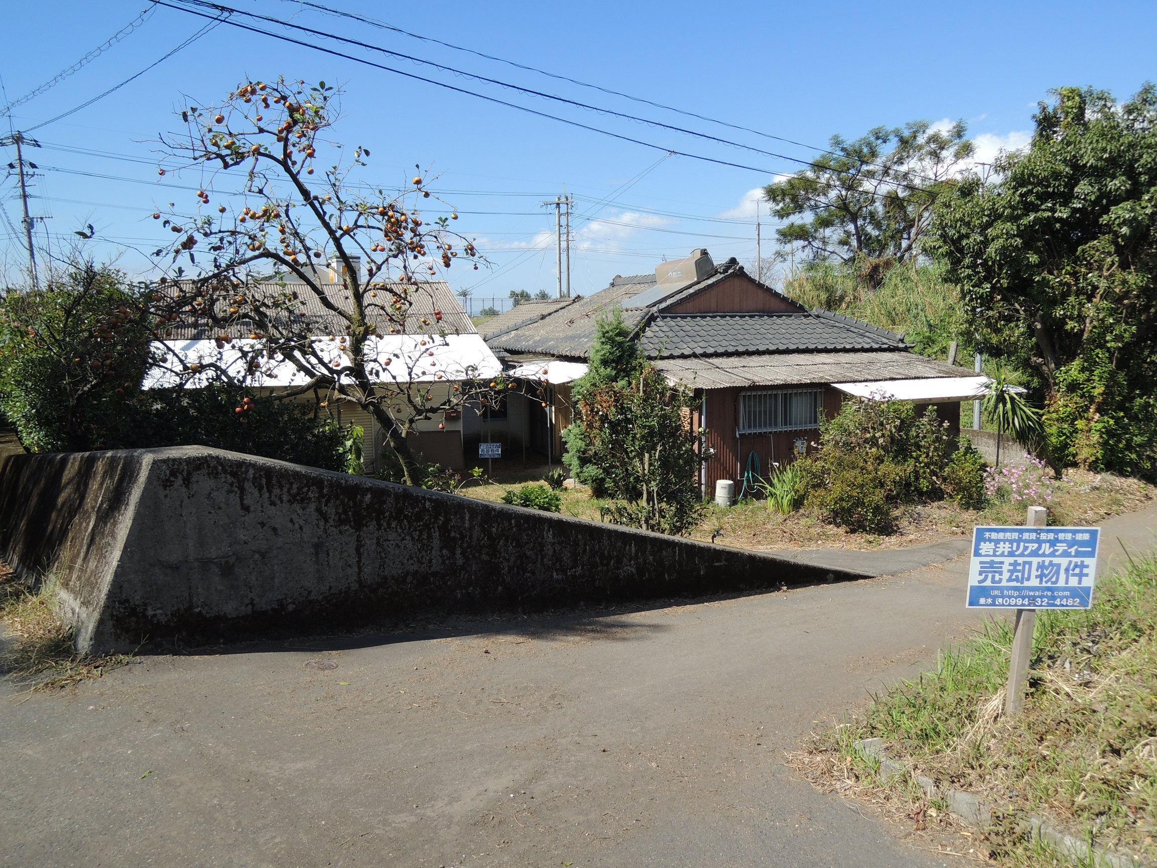 1950s wood house near the coast in Ichiki, Tarumizu