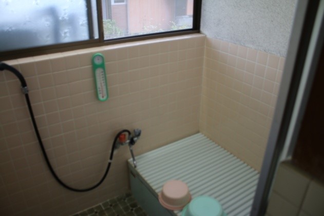 1970s wood house, 2-min walk to station, Mie