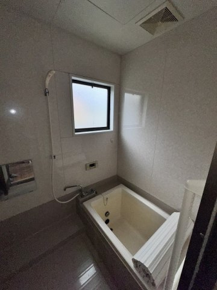 1980s steel-frame house, 2-min walk to station, Tochigi