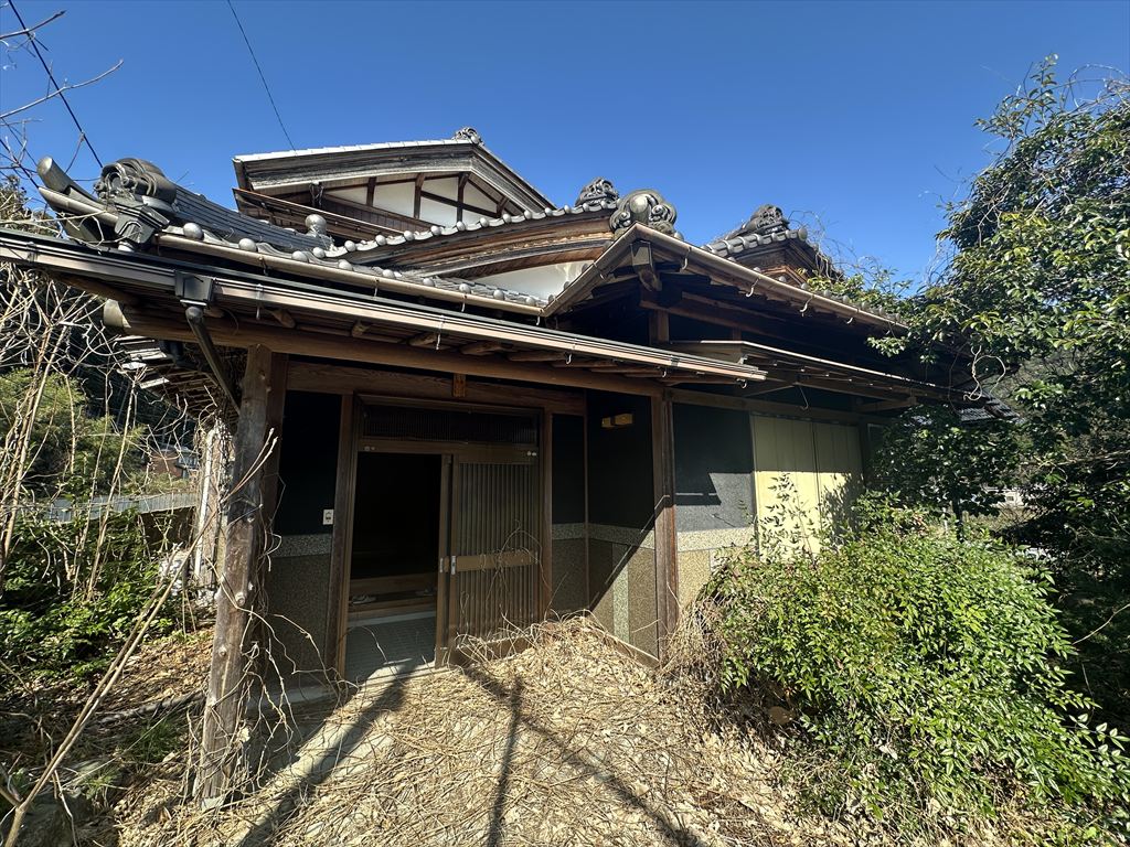 1980s wood house, 8-min walk to station, Gifu