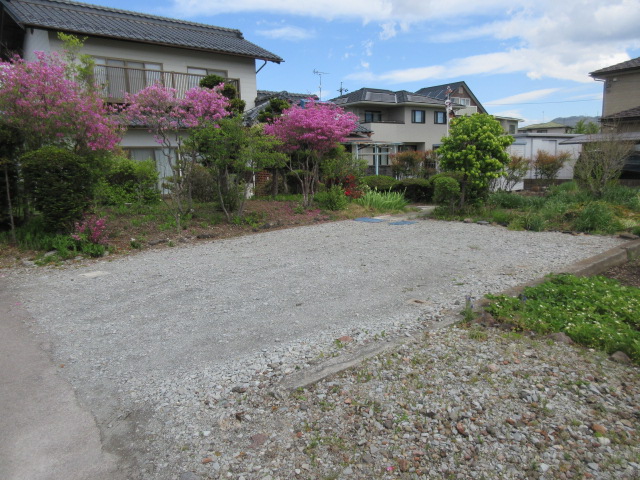 1970s wood house, 20-min walk to station, Nagano