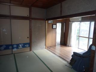 1960s wood house in Oita