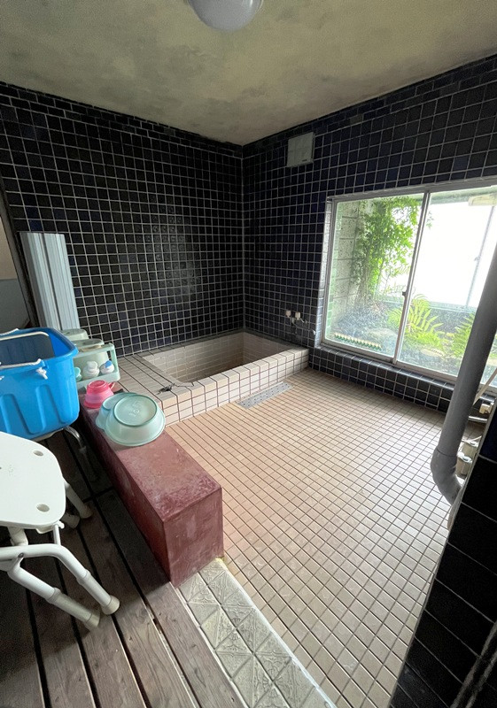 1970s house, 3-min walk to station, Miyazaki