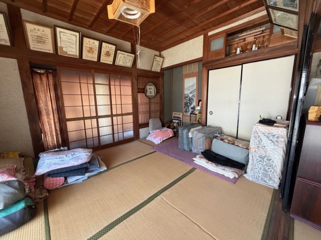 Wood house in Ehime