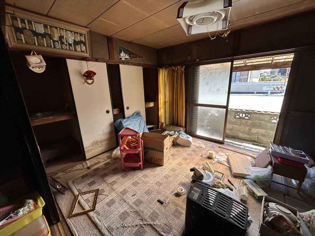 1950s wood house, 10-min walk to station, Mie