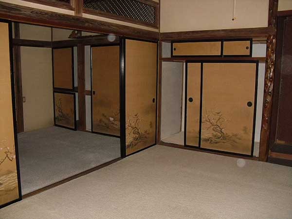 1950s wood house, 9-min walk to station, Iwate