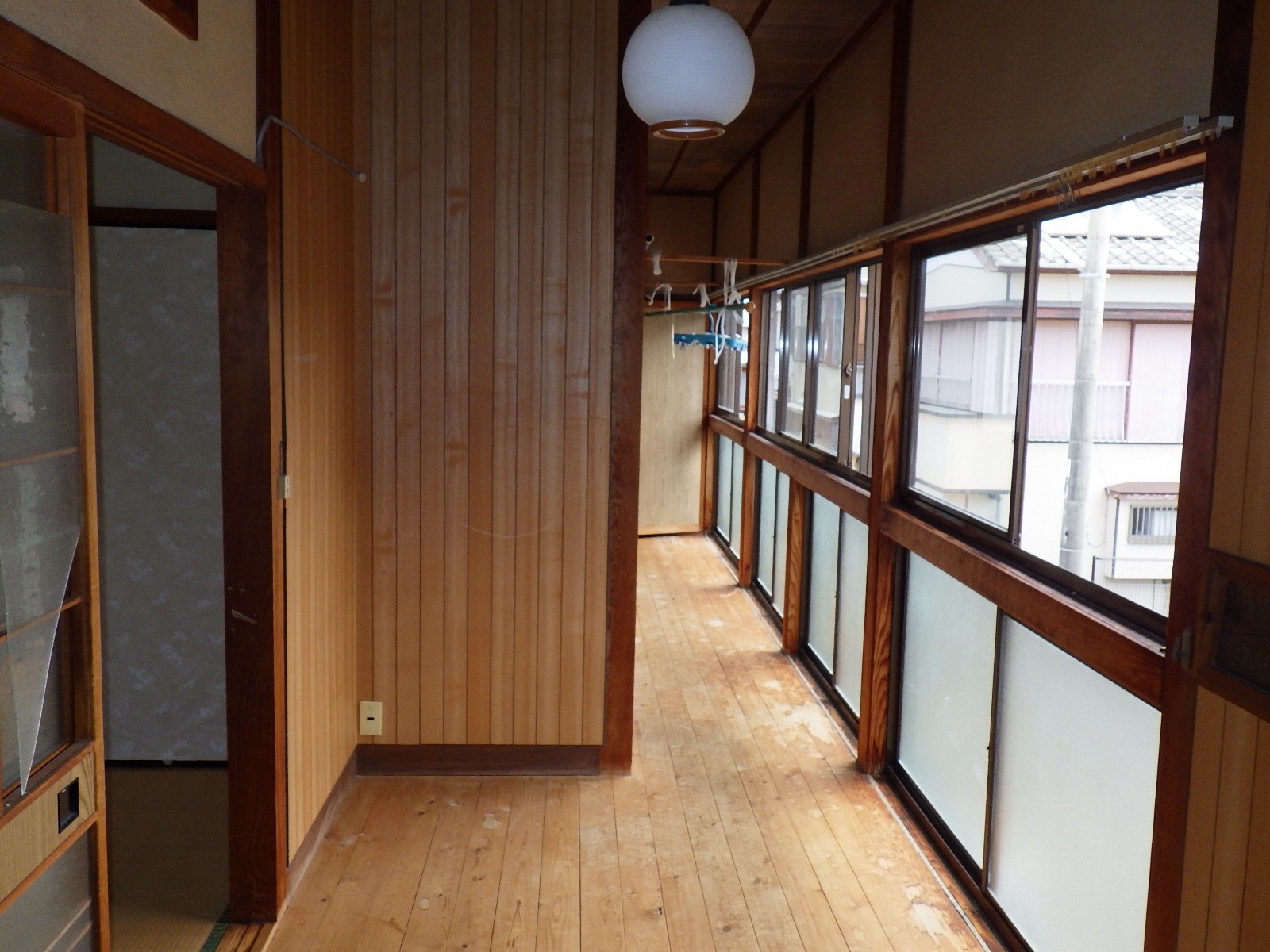 1960s wood house in Kochi