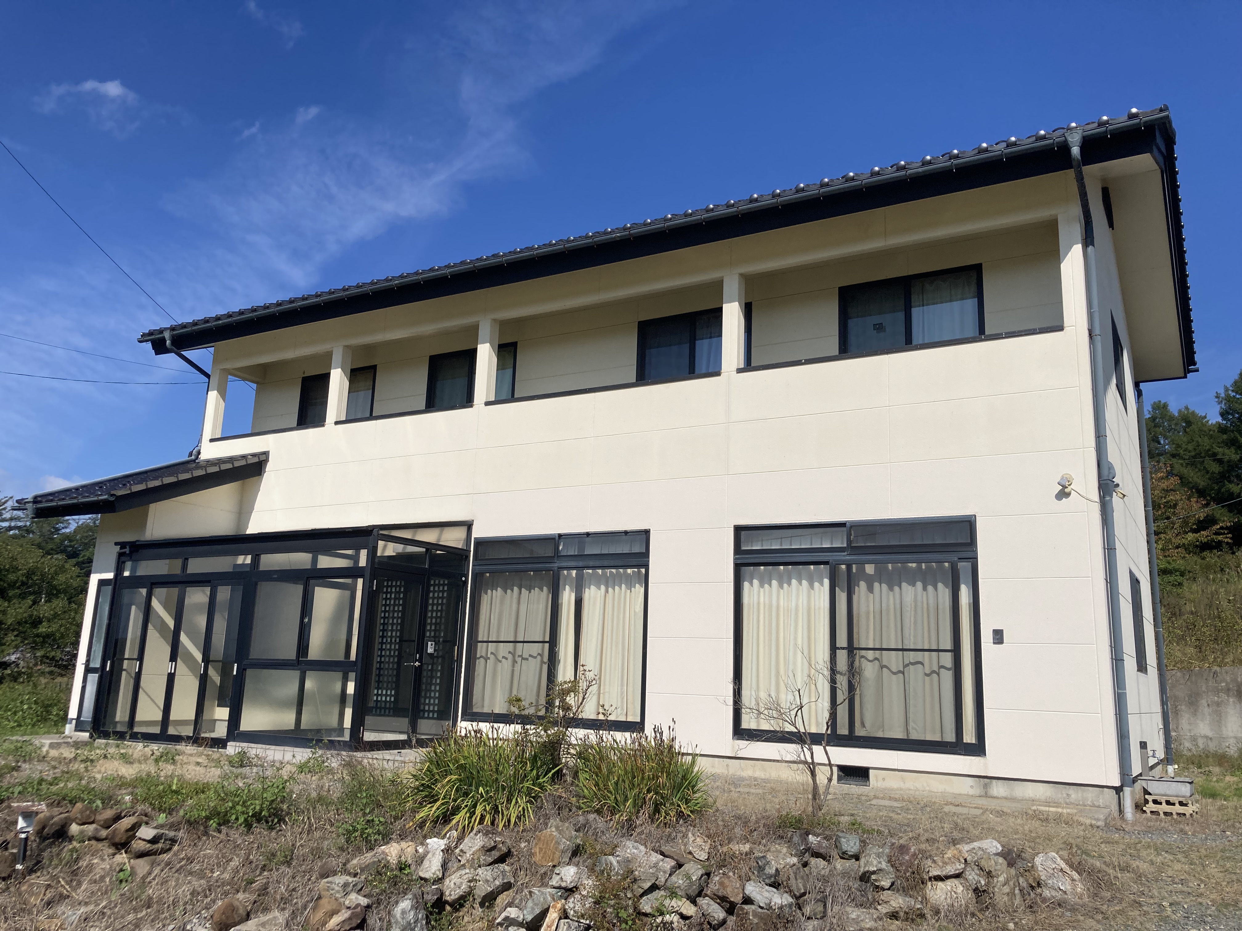 2000s wood house on a large plot in Nagano