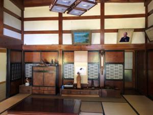 1950s wood house on a large plot in Niigata