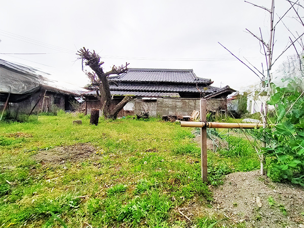 Attractive large land! Recommended for those who want to revive a traditional old house