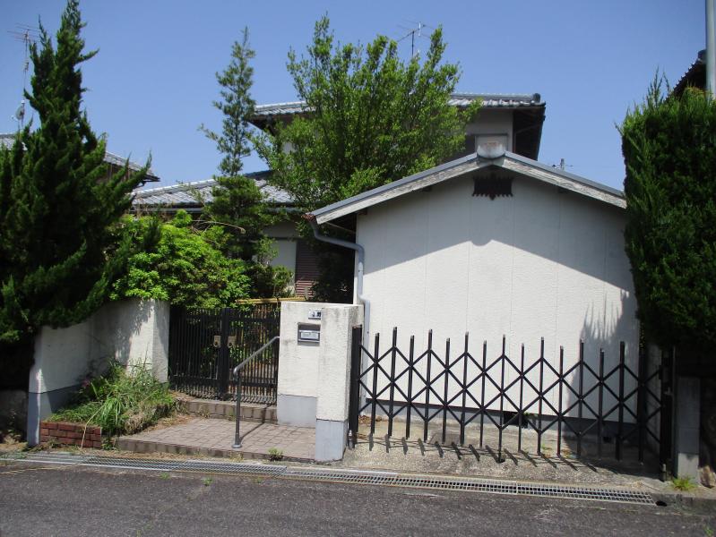 1980s wood house in Mie