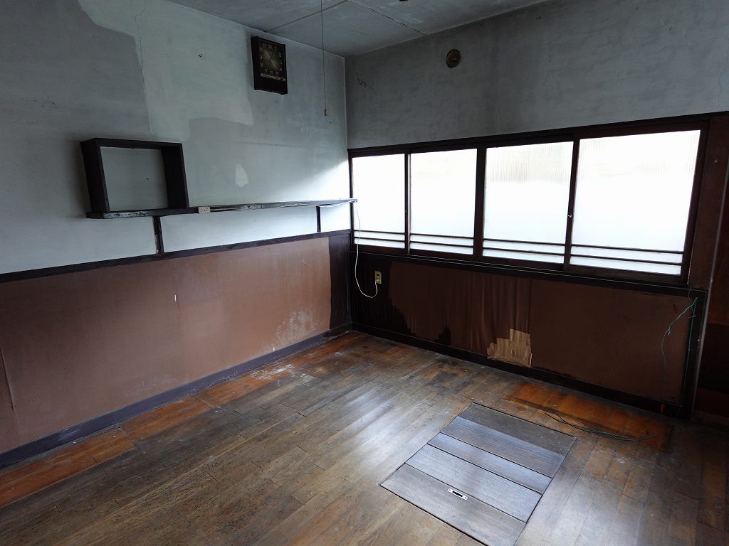 1950s wood house, 3-min walk to station, Nagano