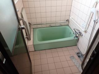 1970s concrete house, 1-min walk to station, Oita