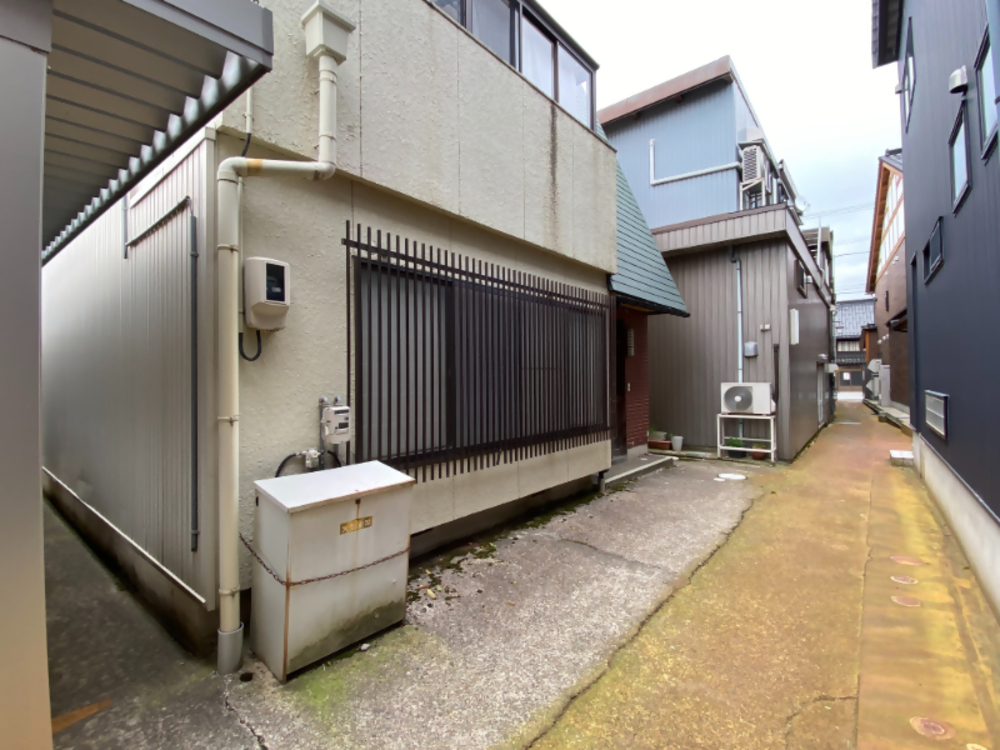 1980s steel-frame house in Toyama