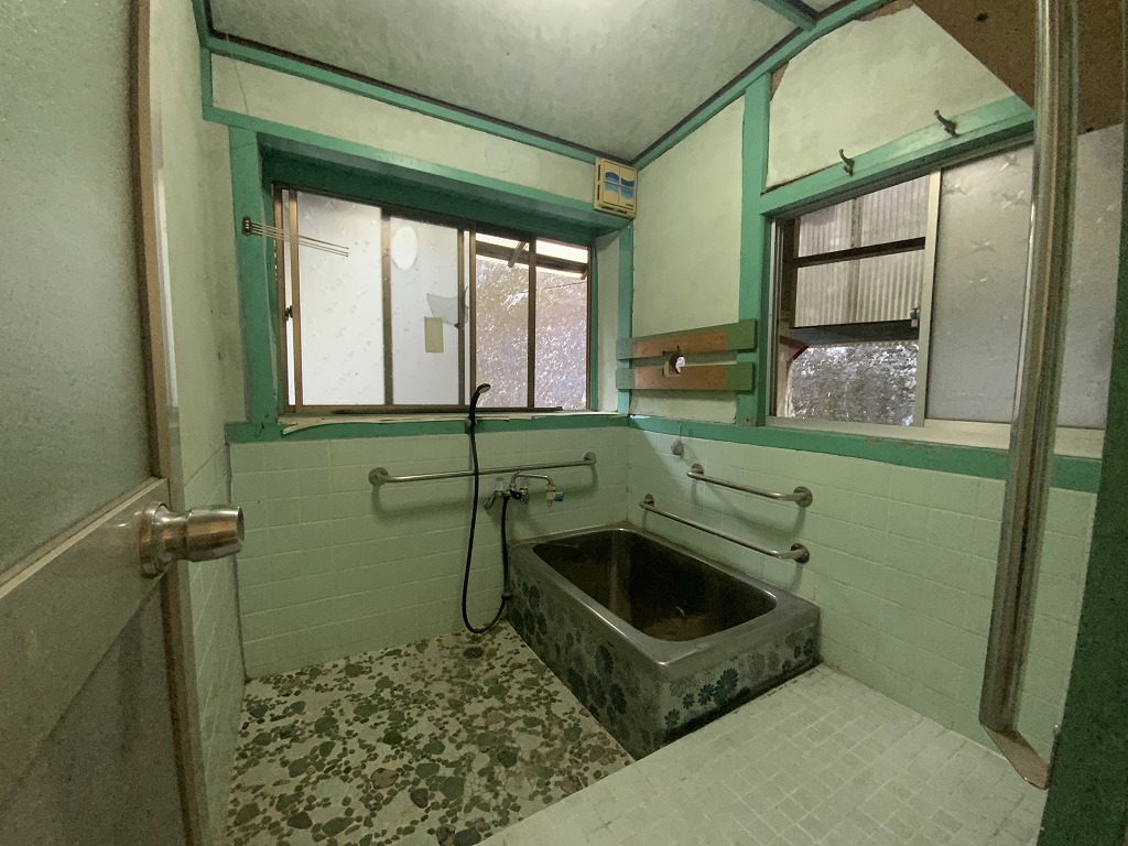 1950s wood house, 3-min walk to station, Yamaguchi