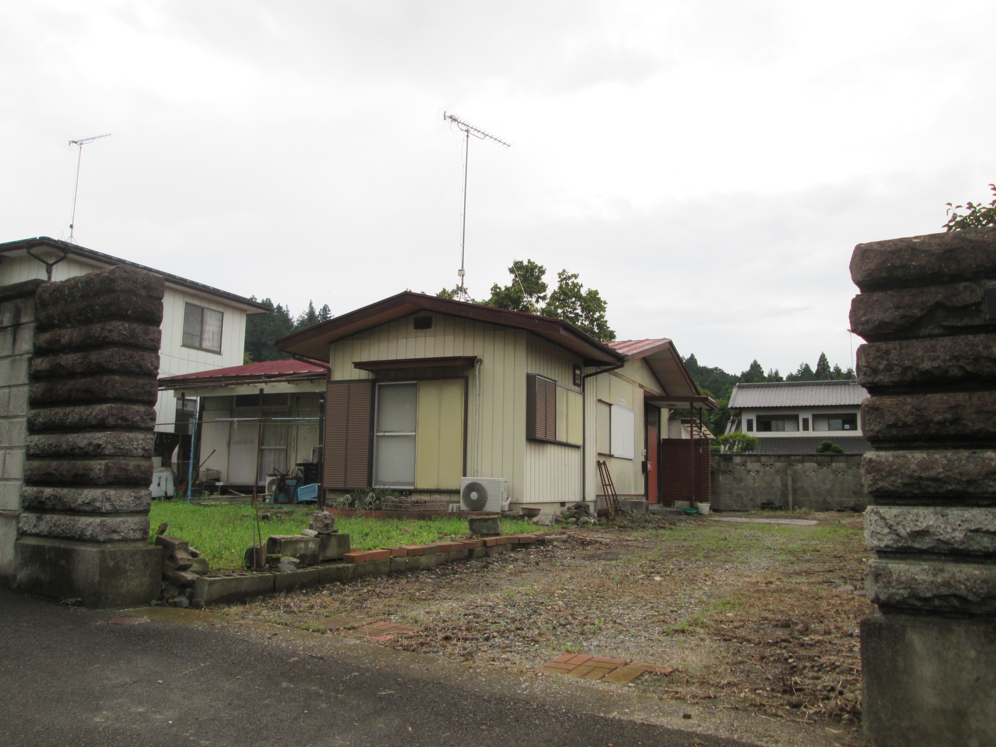 1970s steel-frame house, 17-min walk to station, Tochigi