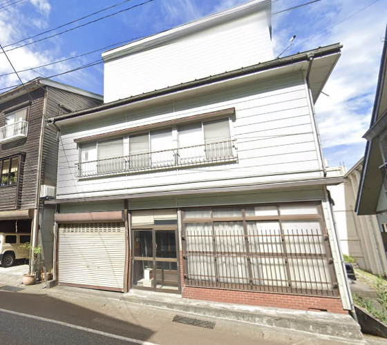 1970s wood house, 11-min walk to station, Tokamachi, Niigata