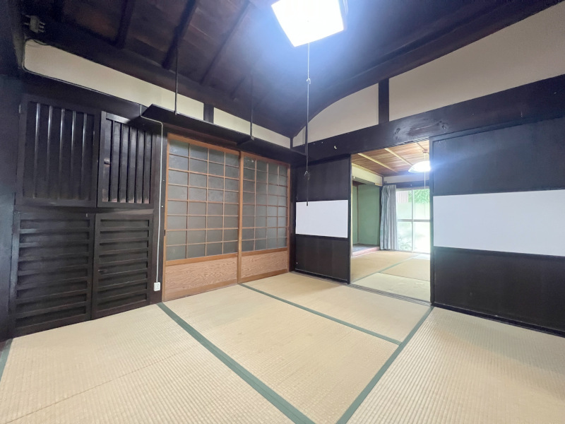 House with storehouses in Hyogo
