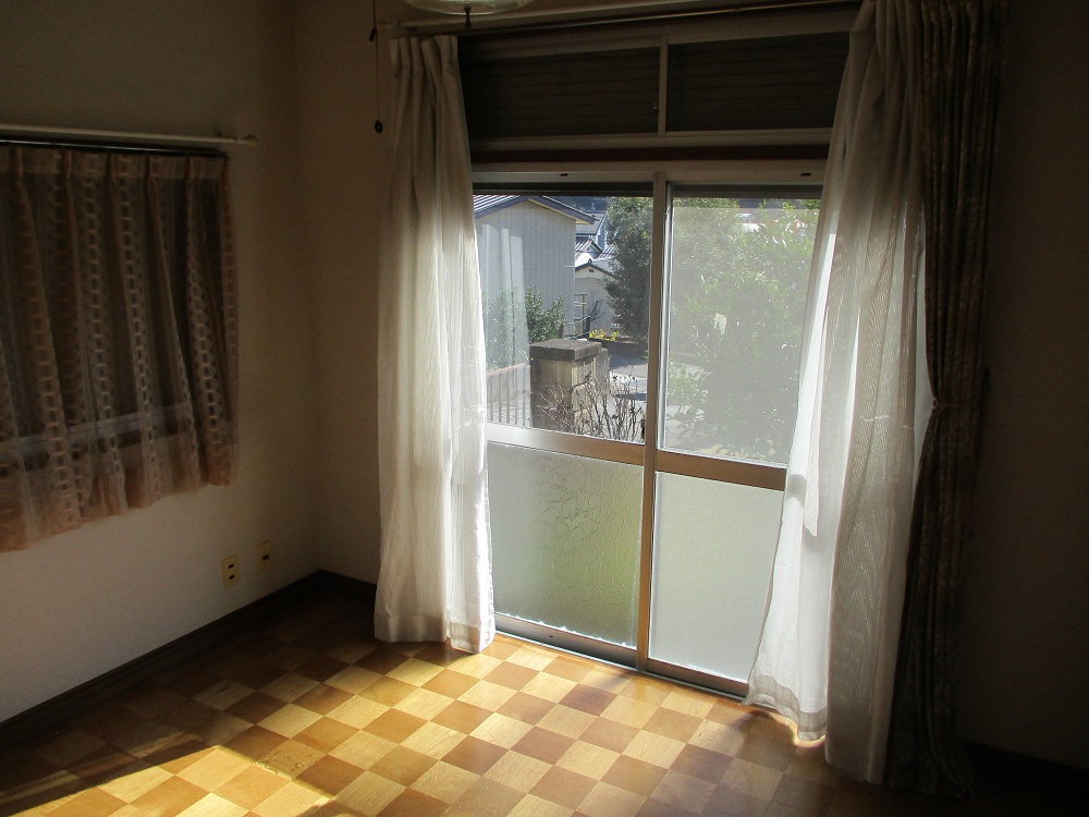 1970s wood house, 7-min walk to station, Gunma