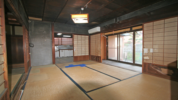 Wood house, 8-min walk to station, Wakayama