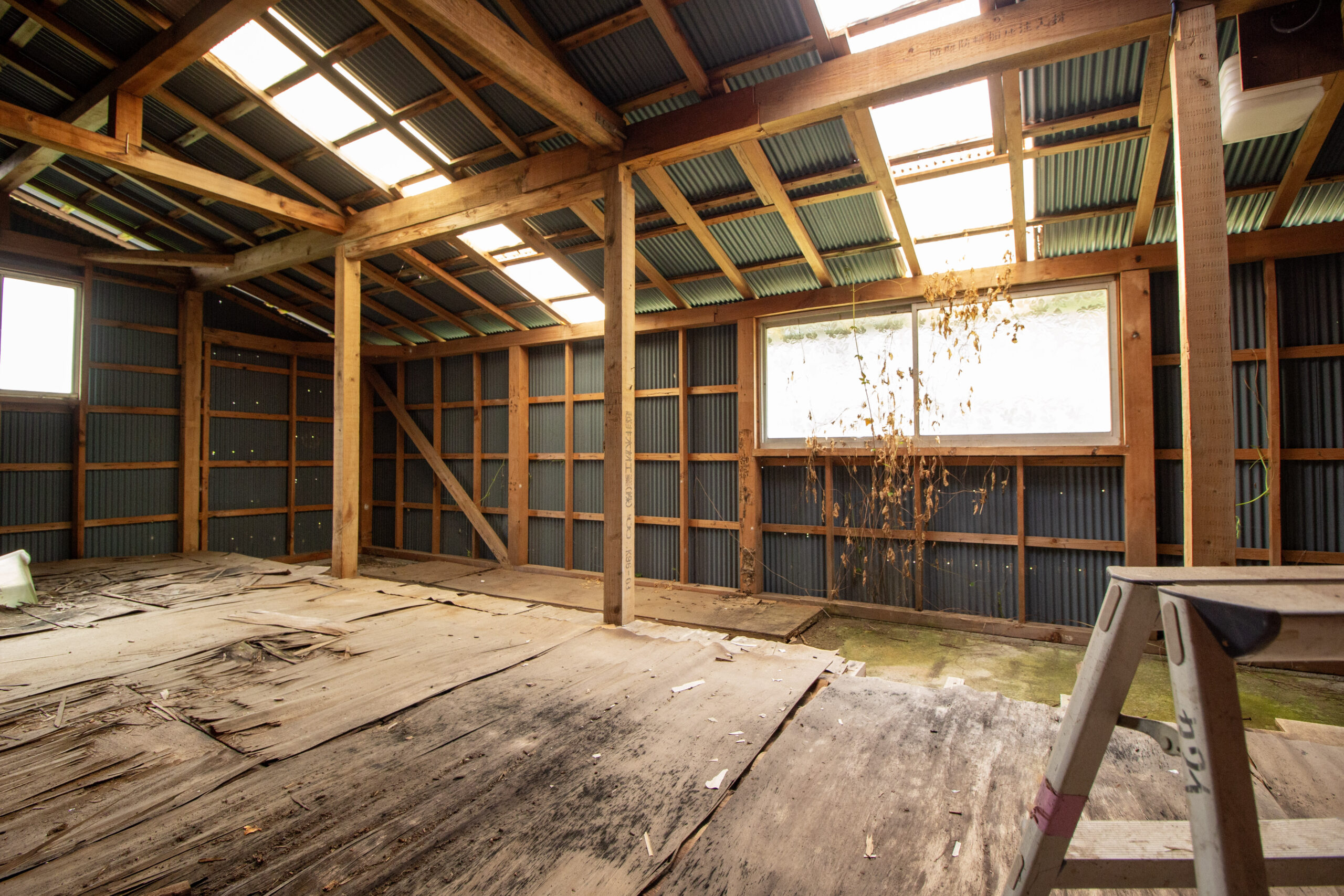 1970s wood house on a large plot in Matsusaka Kahada