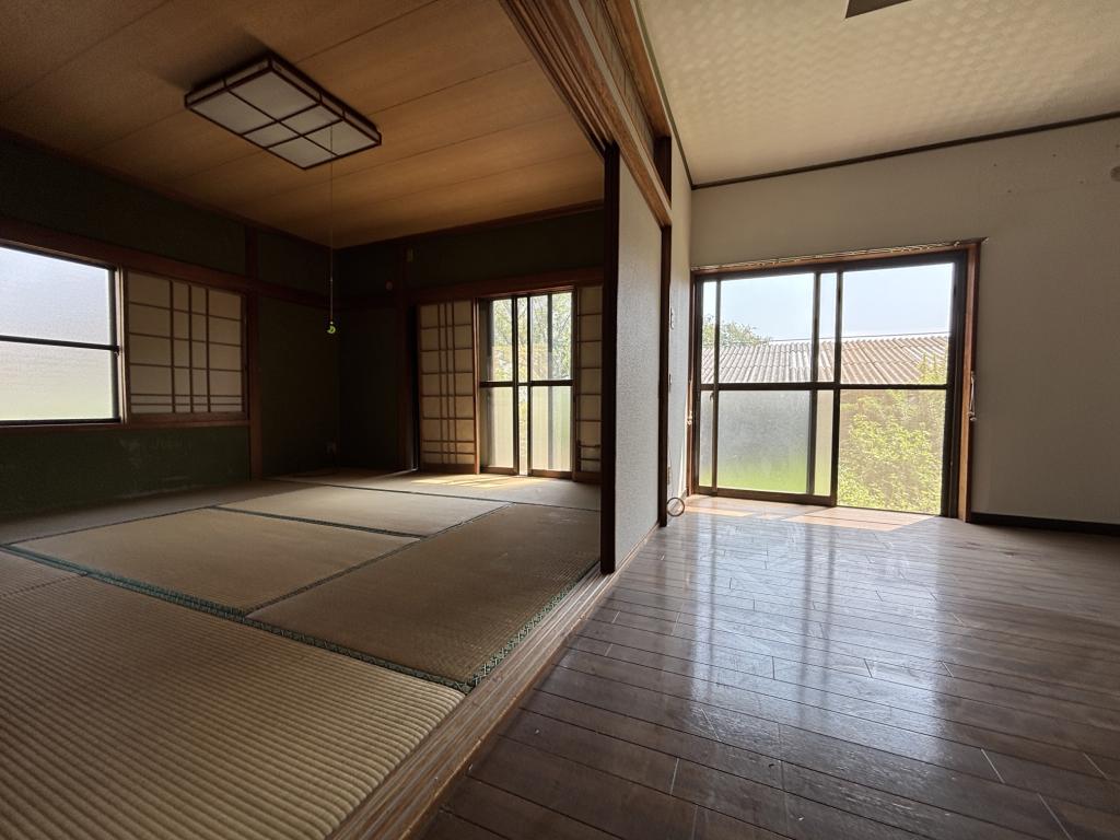1990s wood house in Miyazaki