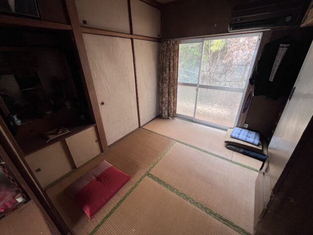 1970s wood house in Ehime