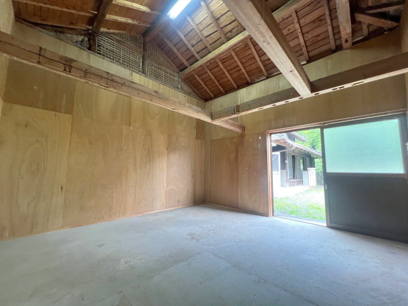 House with storehouses in Hyogo