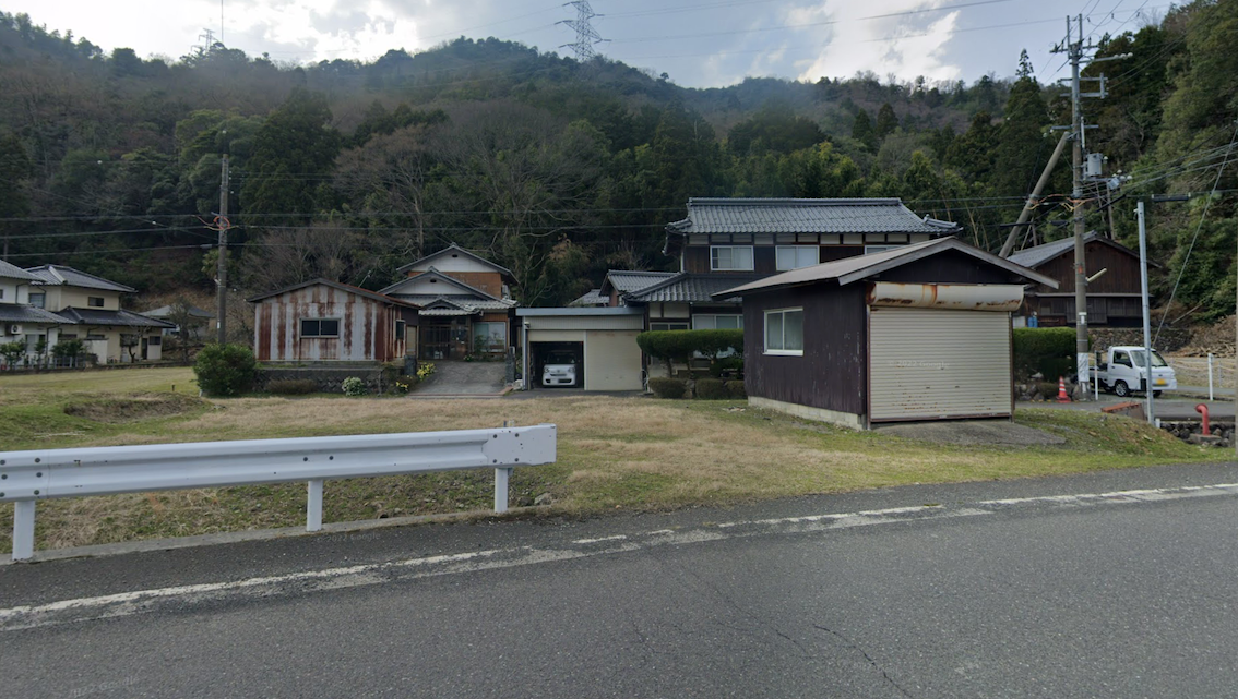 House on a large plot in Fukui