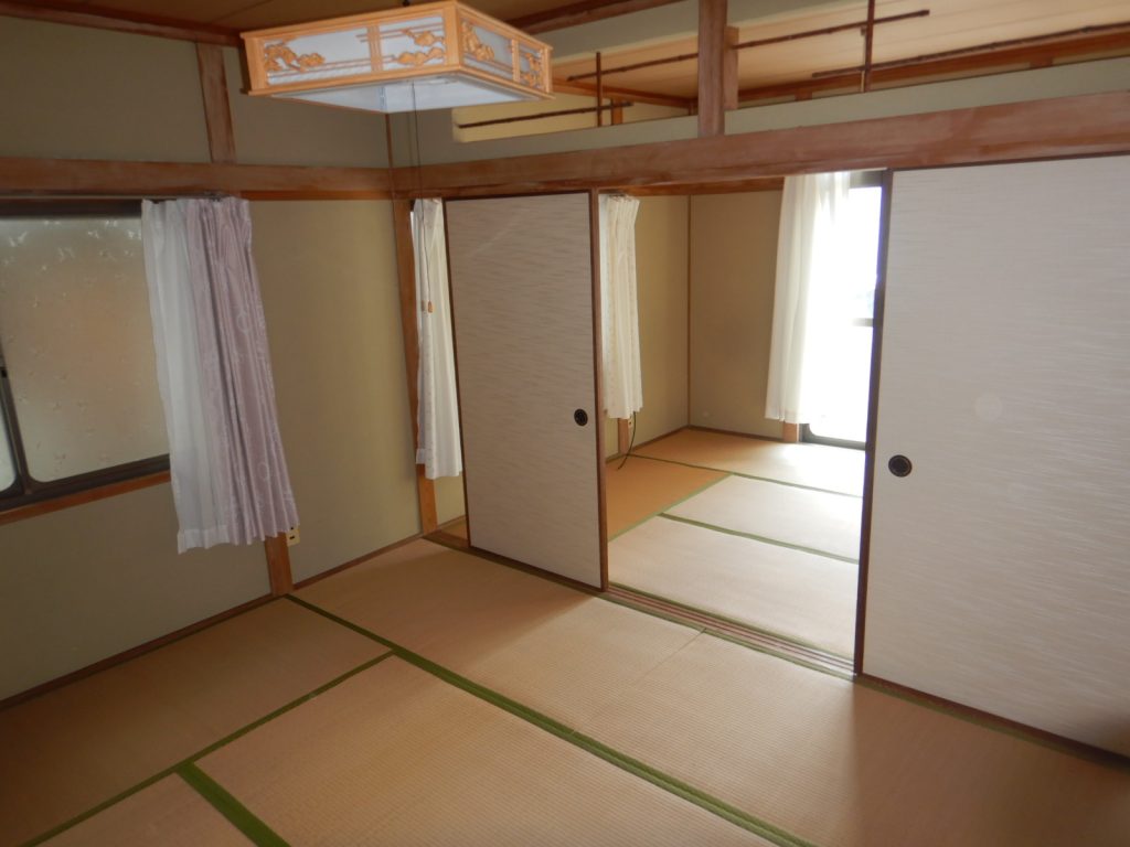 1970s wood house in Ehime