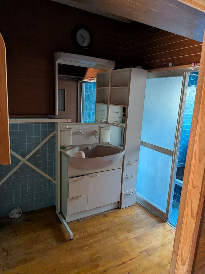 1980s wood house in Hioki, Kagoshima