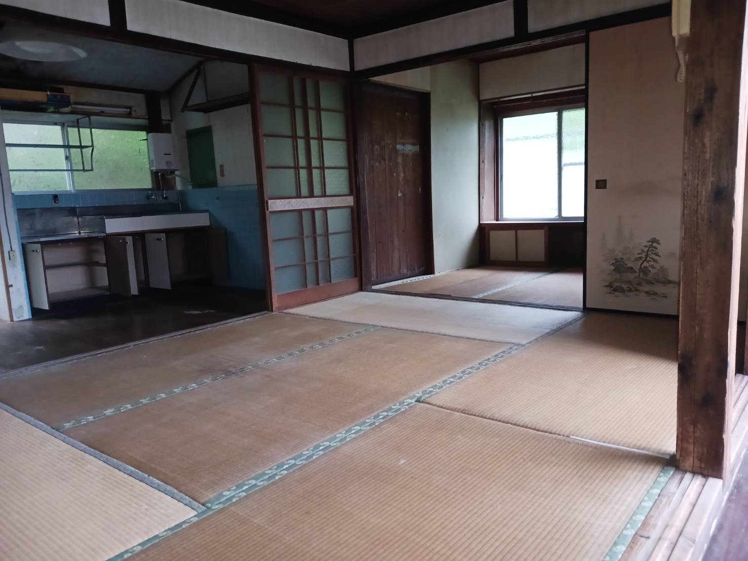 1980s wood house, 8-min walk to station, Kumamoto