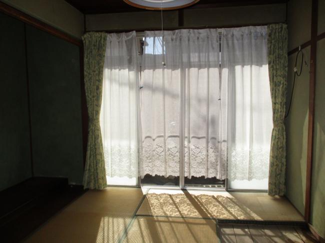1960s wood house, 15-min walk to station, Okayama