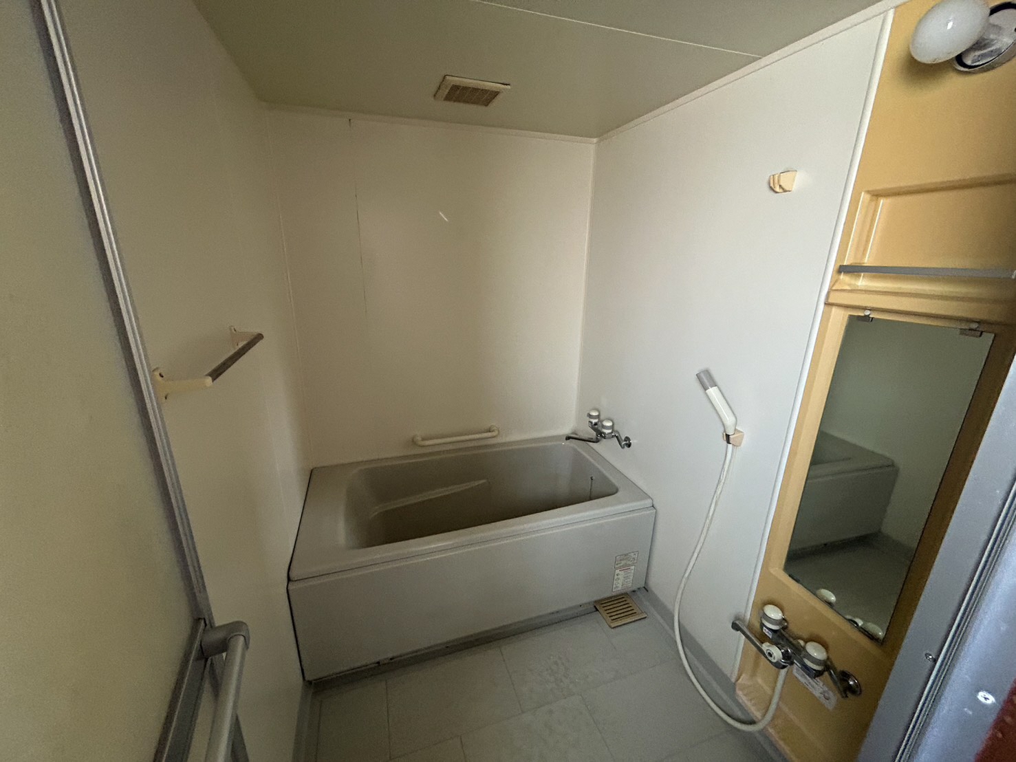 1990s wood house on a large plot in Iwate