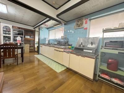 1960s wood house, 17-min walk to station, Hyogo