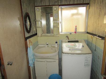 1980s wood house in Oita