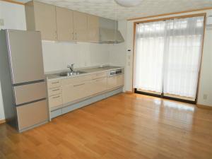 1970s wood house, 8-min walk to station, Shimane