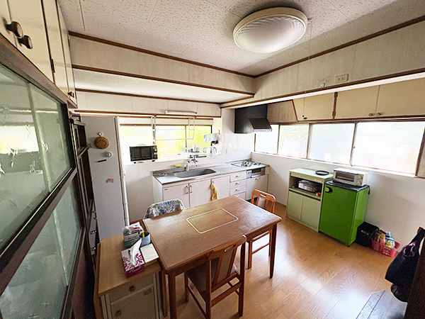 1980s wood house, 1-min walk to station, Wakayama