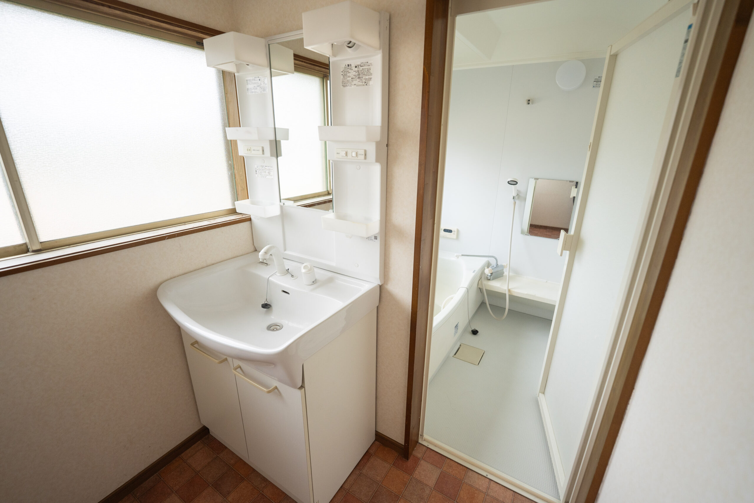 House, 12-min walk to station, Toyama