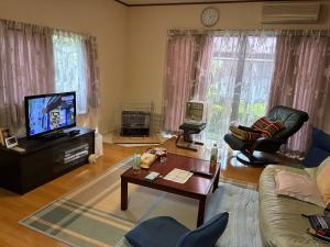 Gero City Akiya Bank [Hagihara 048] Sale 8,000,000 yen / Gently sloping land, popular residential area / Move-in ready condition! / Perfect for families and couples!