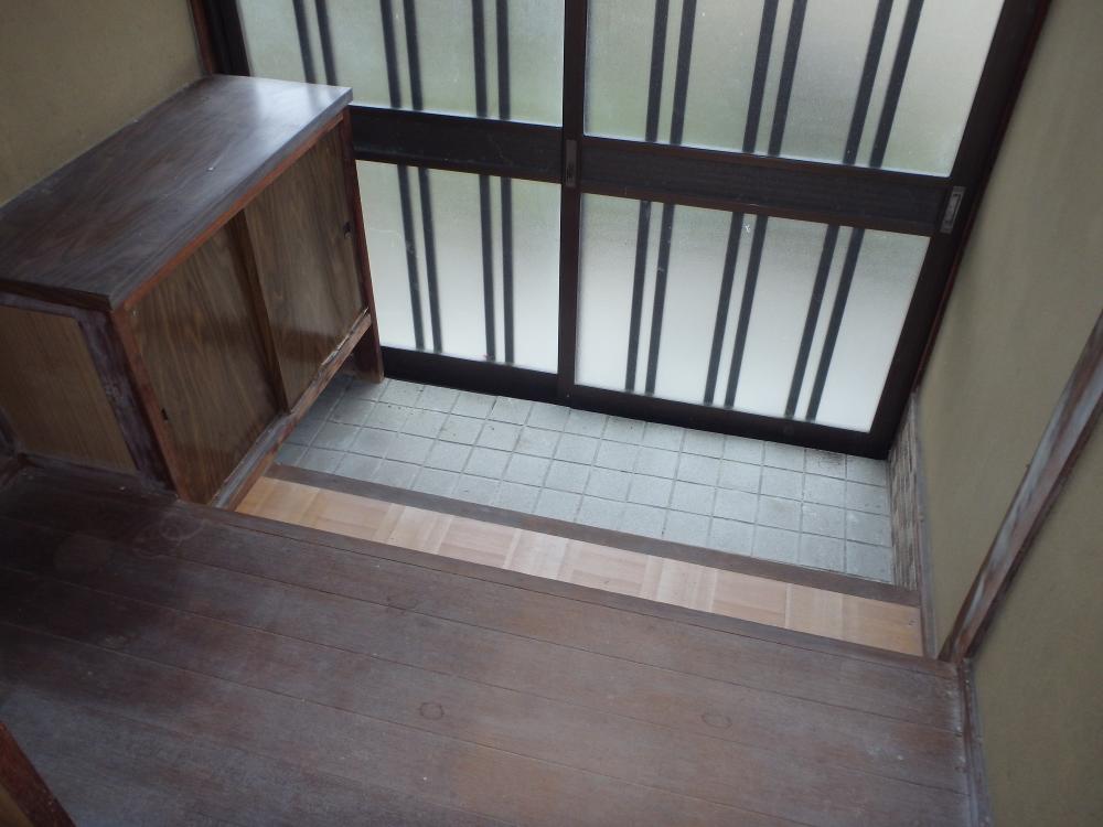 1970s wood house on a large plot in Kagawa