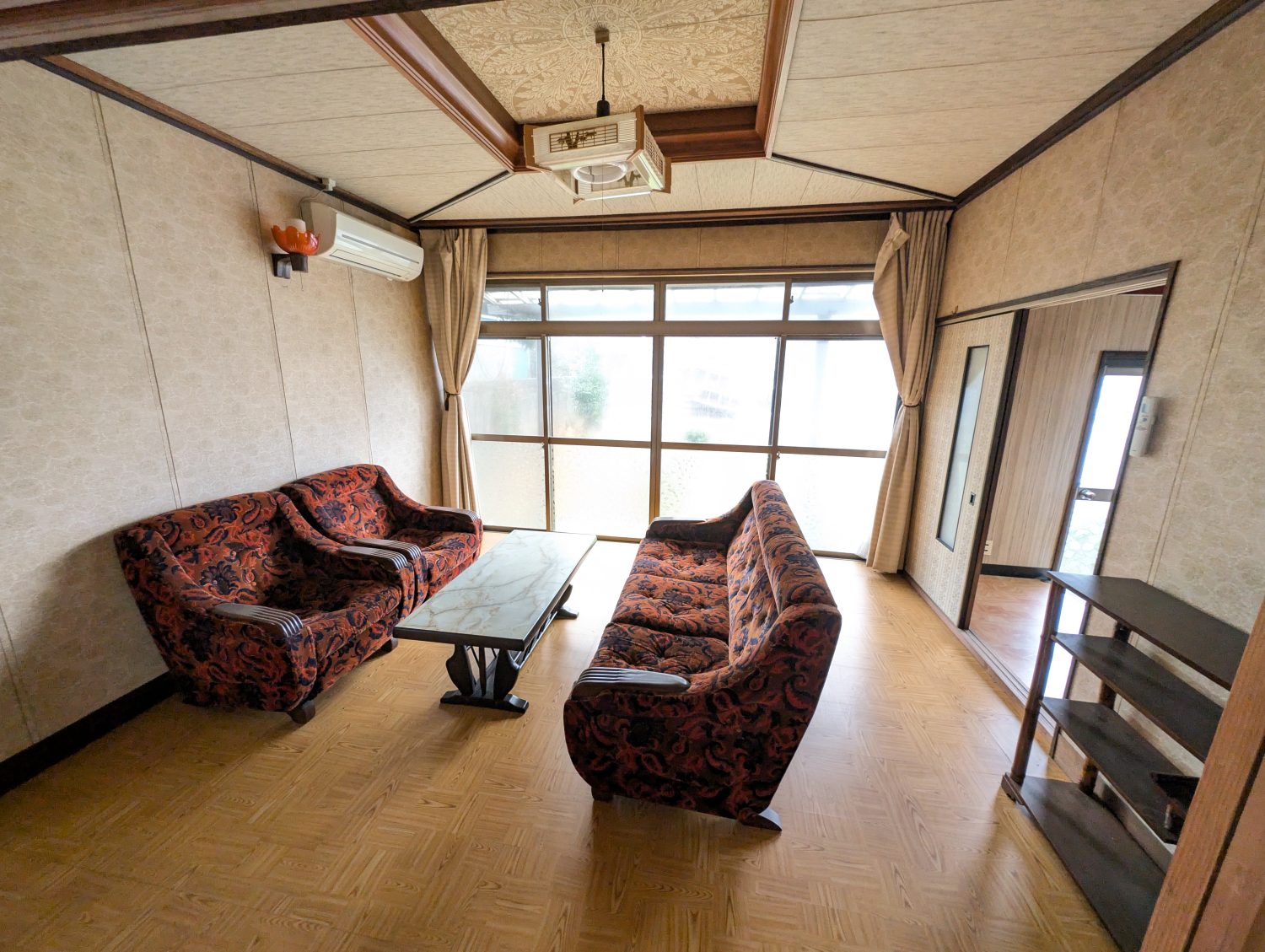 1970s wood house, 6-min walk to station, Hyogo