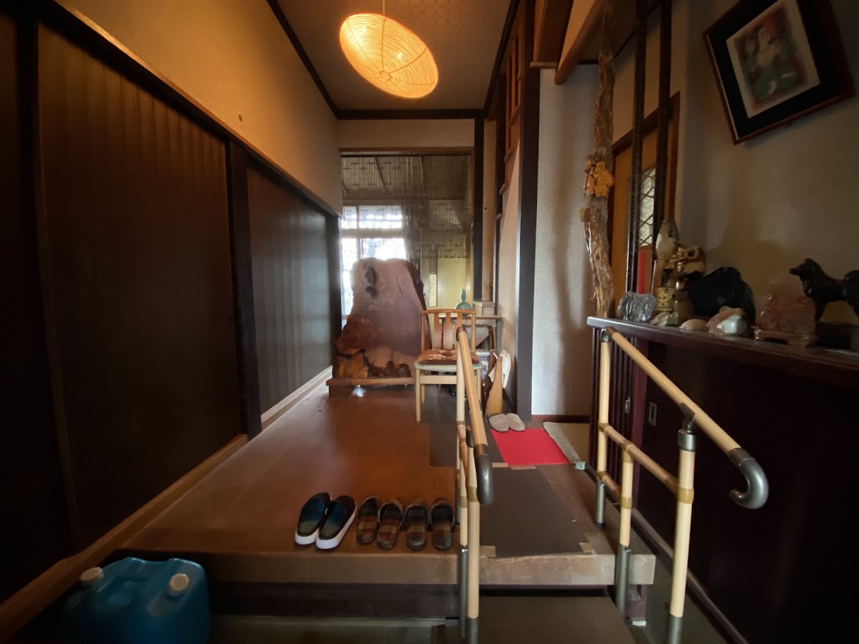 1940s wood house on a large plot in Toyama