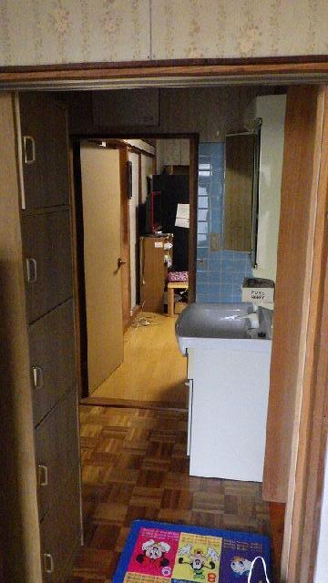 1970s wood house, 19-min walk to station, Nagasaki