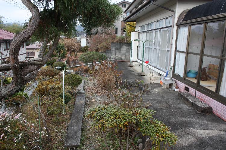 1970s wood house, 15-min walk to station, Tochigi