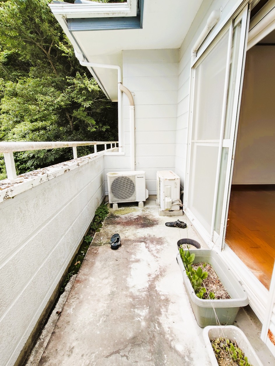 1990s wood house in Ehime