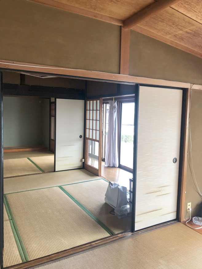 Wood house with outbuildings in Yagi, Nantan