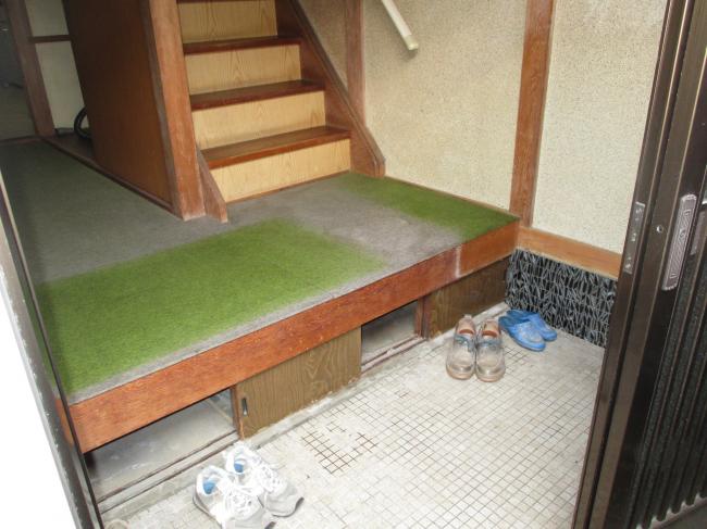 1970s wood house, 15-min walk to station, Okayama