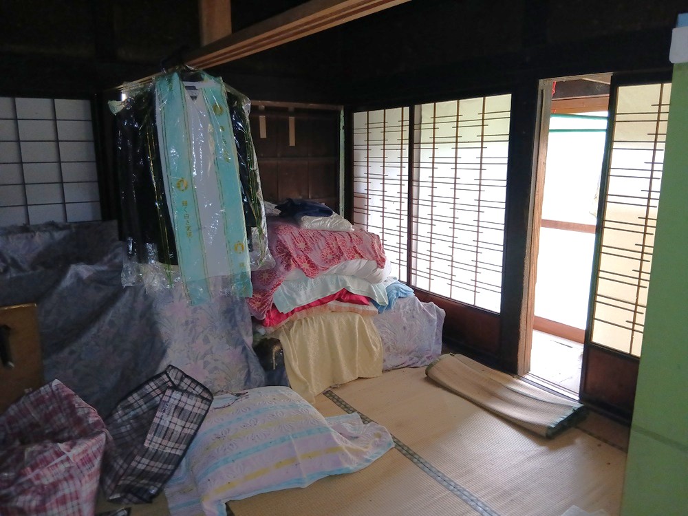 Wood house, 12-min walk to station, Iwate